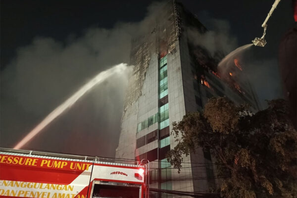 Begini Penampakan Gedung Bapenda DKI Usai Dilalap Api, Lantai 11-16 Hangus(1)